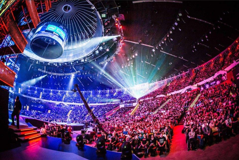 也在球场上 也在球场上