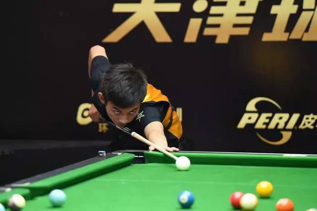 女孩变成球 女孩变成球